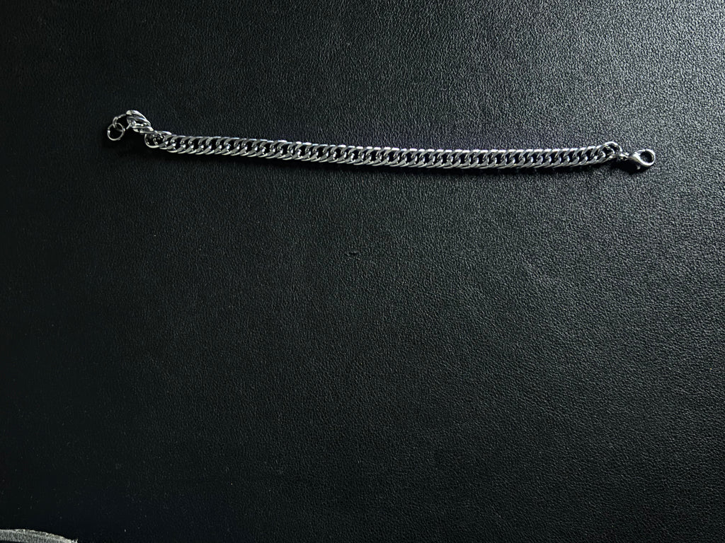 Titan Cuban Link Bracelet Silver -Montclair™